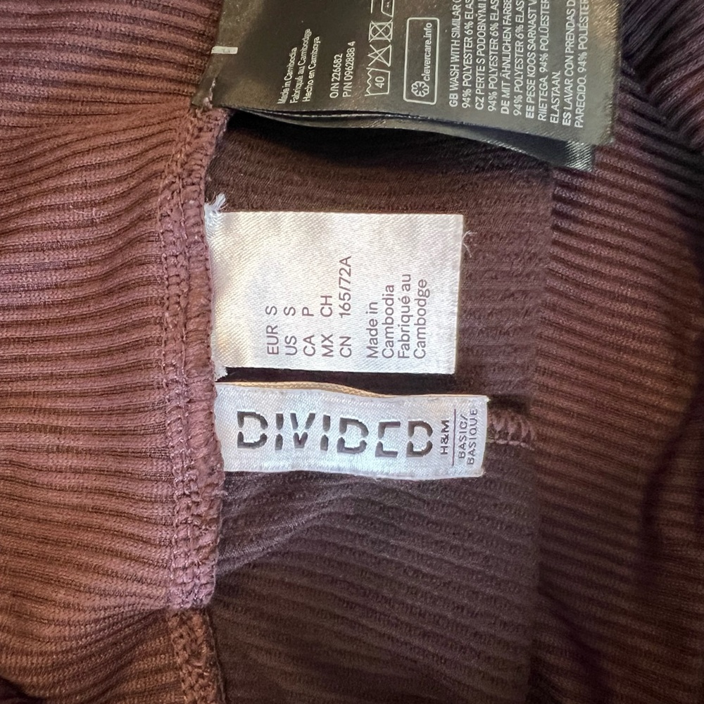 Brown Ribbed Leggings - Picture 3 of 3